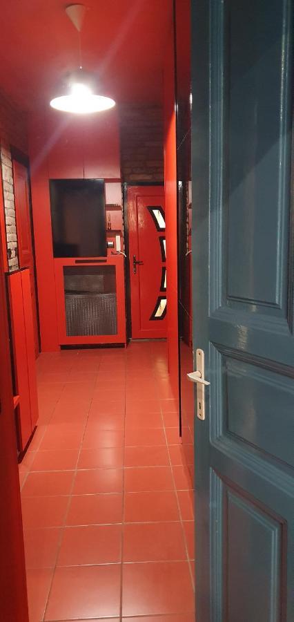 Westend Flat Budapest Bagian luar foto